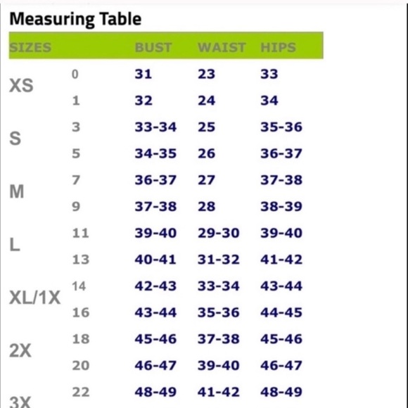 📁. Boho Black Floral Choker Style flowy top - Picture 7 of 8